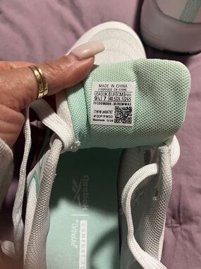 Reebok Women’s White and Mint Low-Top Sneakers